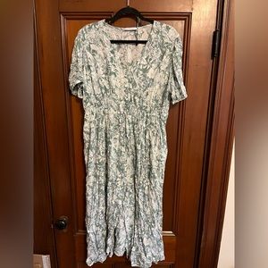 ✨Midi Floral Dress✨